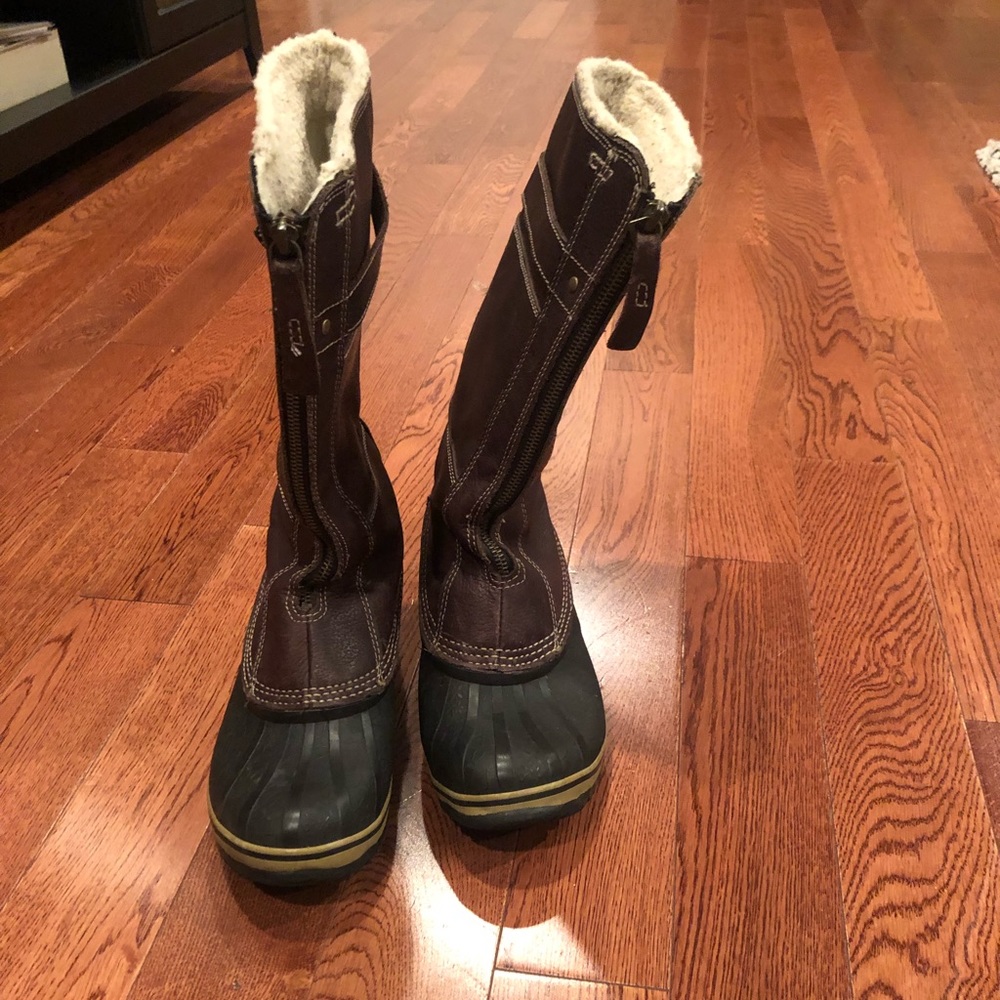 Sorel size 8.5 winter boot